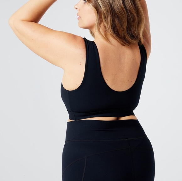 L*Space Do The Twist Sports Bra Black - Picture 6 of 8